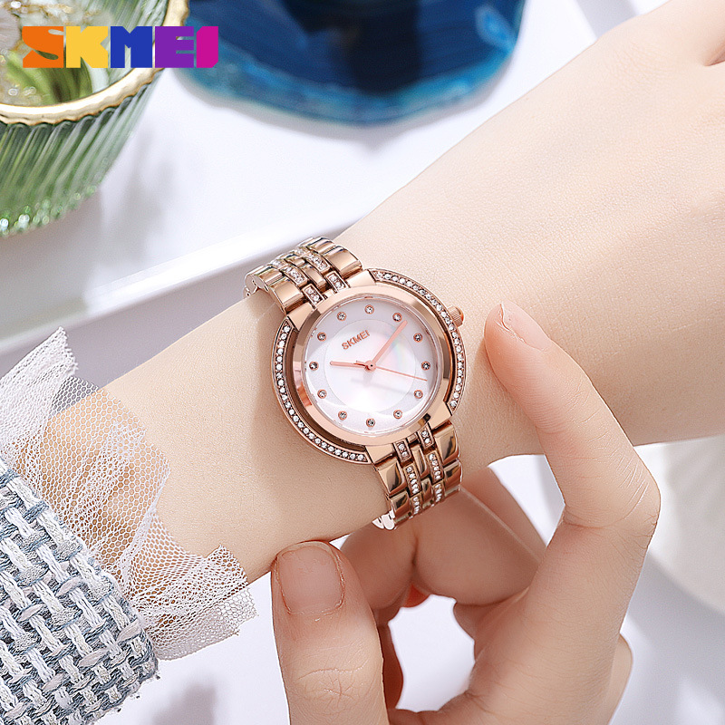 Luxury Watch And Bracelet - Женские кварцевые часы-браслет с роскошным циферблатом
