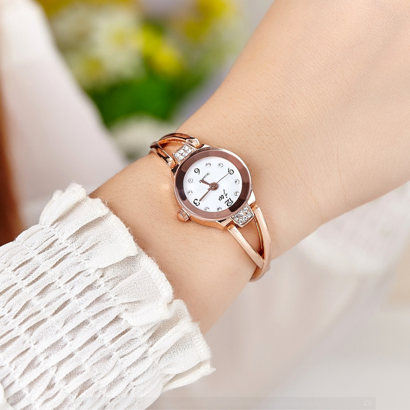 Новые модные женские часы-брас – обзор и цена Lux Watch