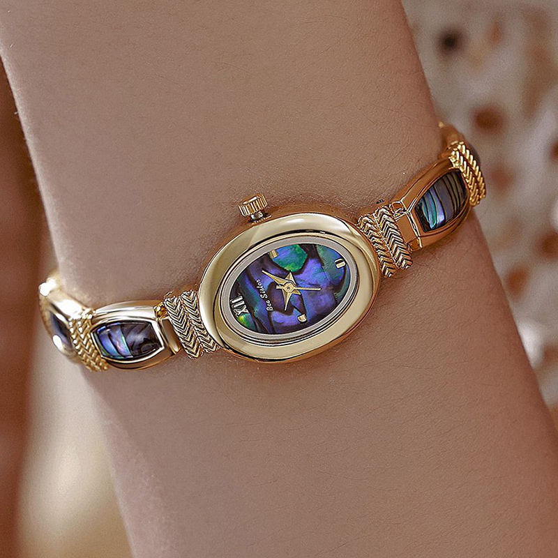 Женские часы-браслет с овальны – обзор и цена Luxury Watch Index