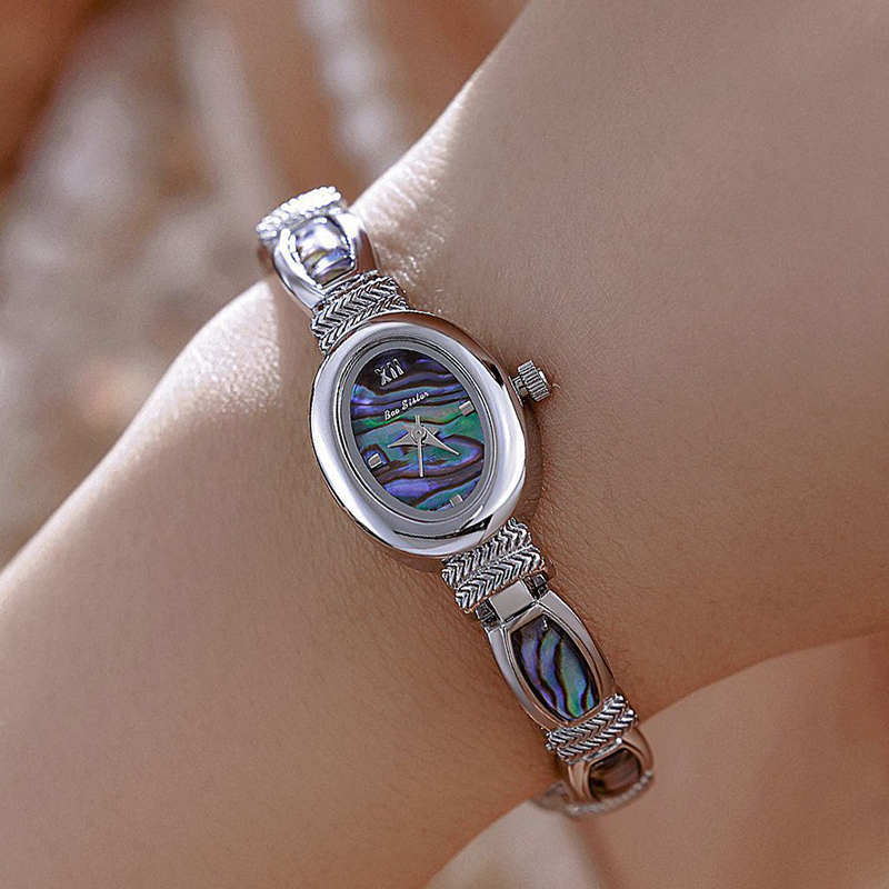 Женские часы-браслет с овальны – обзор и цена Luxury Watch Index